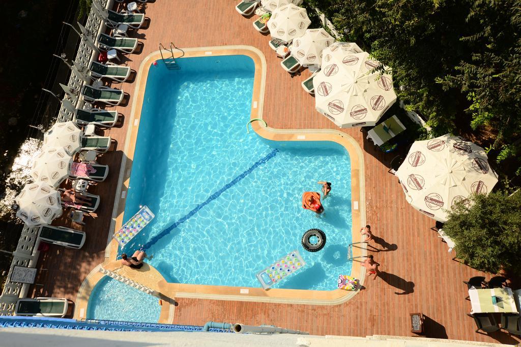 אלאניה Pinar Hotel מראה חיצוני תמונה