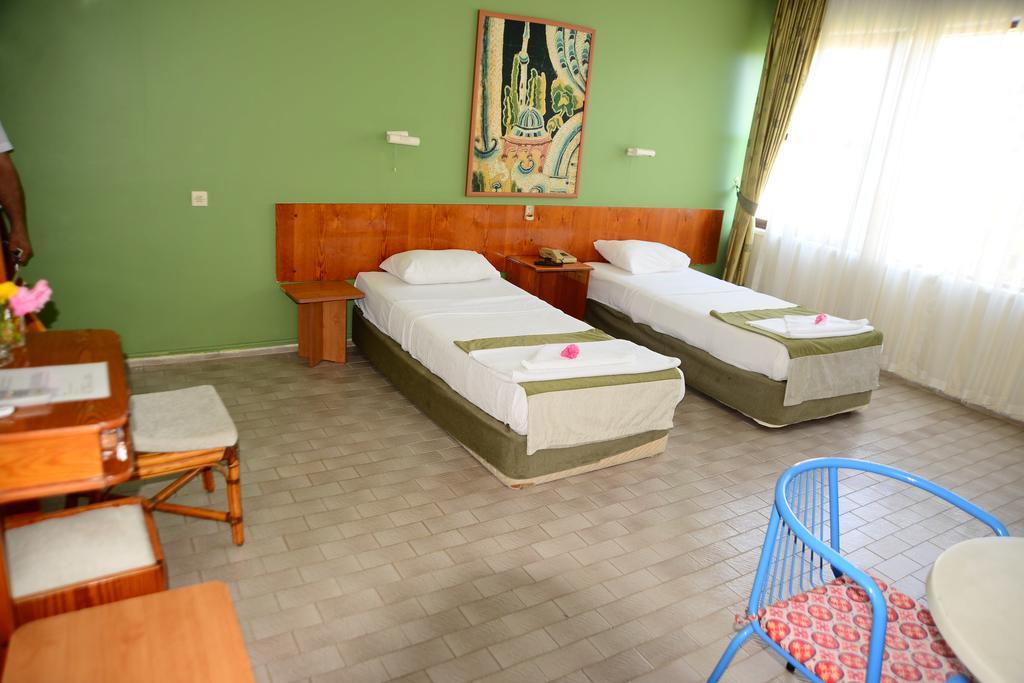 אלאניה Pinar Hotel מראה חיצוני תמונה