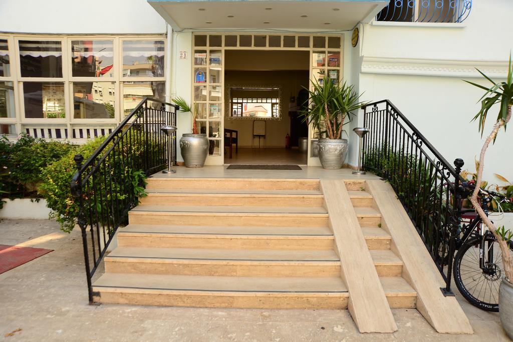 אלאניה Pinar Hotel מראה חיצוני תמונה